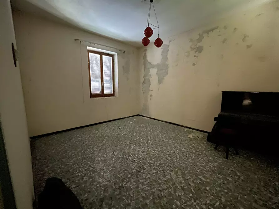 Immagine 26 di Rustico / casale in vendita  in Via Roma 4343 a Fara Novarese