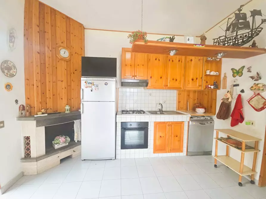 Immagine 18 di Quadrilocale in vendita  in Via dei Delfini 102 a Ardea