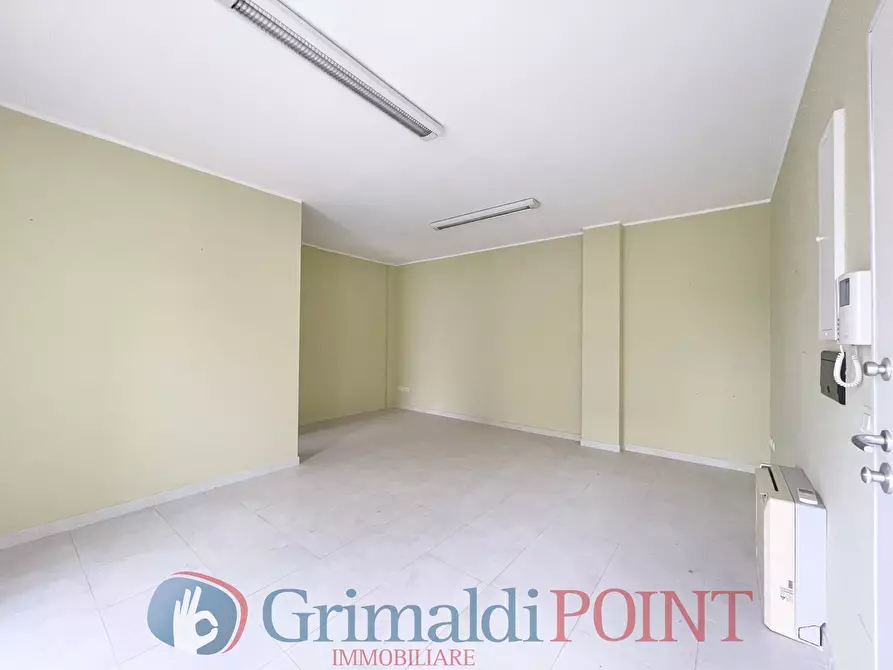 Immagine 17 di Ufficio in affitto  in Via Taranto 185 a Lecce