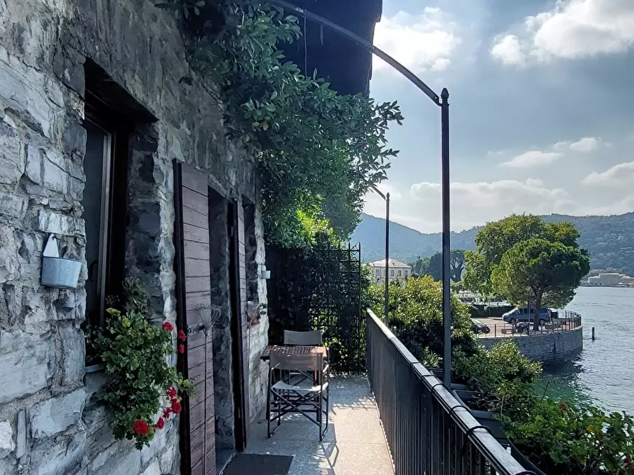 Immagine 9 di Casa indipendente in affitto  in Viale Geno 16 a Como