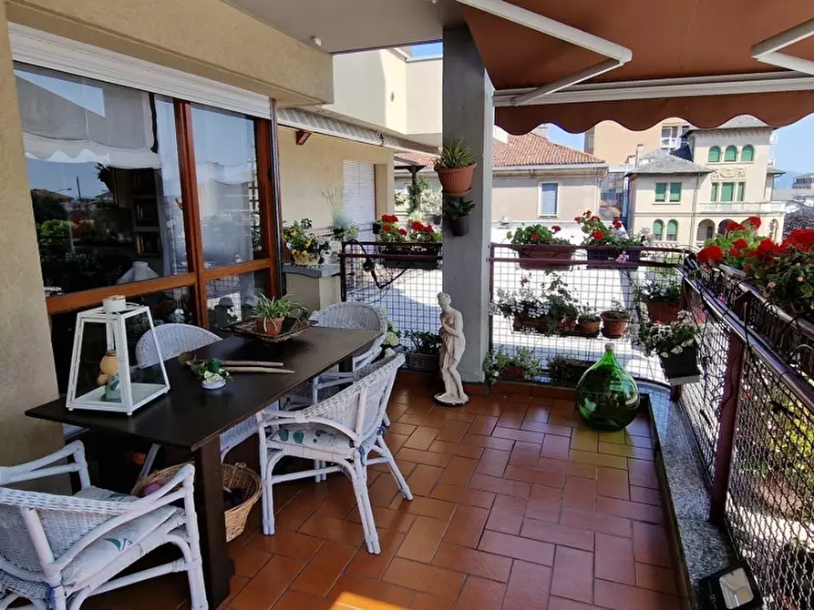 Immagine 3 di Trilocale in vendita  in Corso XXV Aprile 129 a Erba