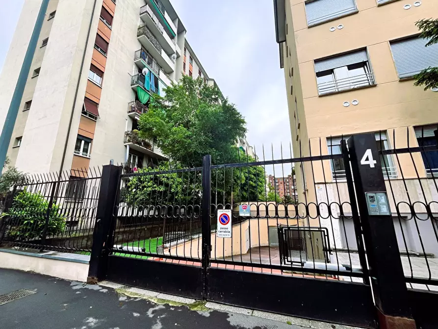 Immagine 19 di Appartamento in vendita  in Via Staro 4 a Milano