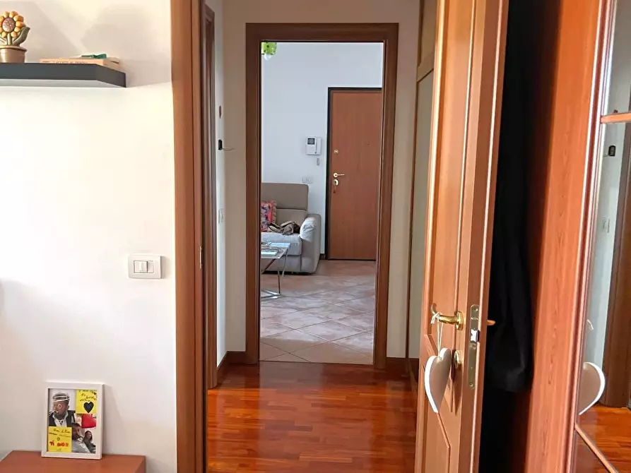 Immagine 11 di Bilocale in vendita  in Via Padre Perilli a Roma