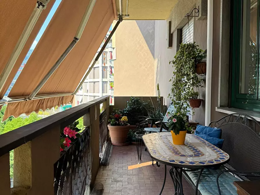Immagine 5 di Bilocale in vendita  in Viale Massenzio Masia 79 a Como