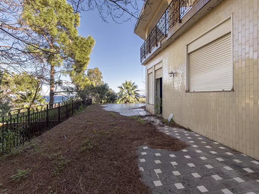 Immagine 32 di Villa in vendita  in Contrada Piano Rocca snc a Messina