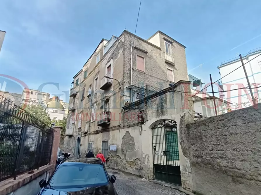 Immagine 1 di Terratetto in vendita  in Vico Delle Trone 3 a Napoli