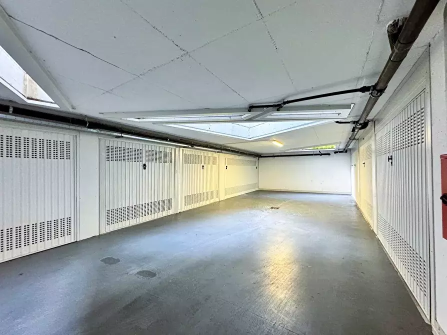 Immagine 41 di Appartamento in vendita  in Piazza Carlo Erba 6 a Milano