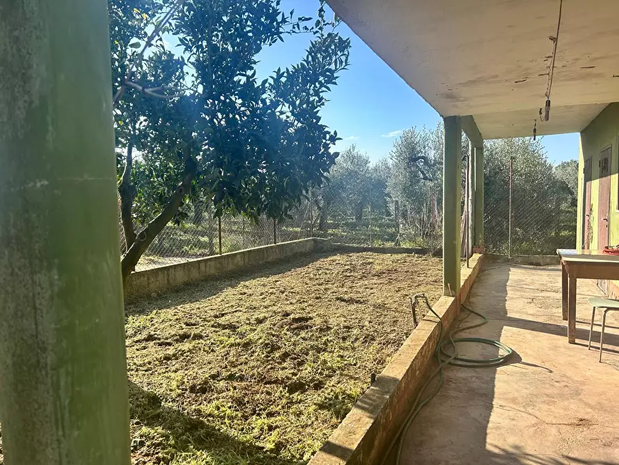 Immagine 1 di Casa bifamiliare in vendita  a Terracina