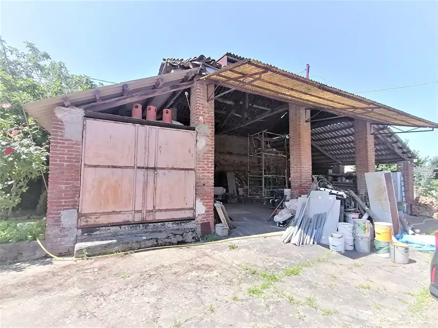 Immagine 17 di Rustico / casale in vendita  in via adua 10 a Pezzana