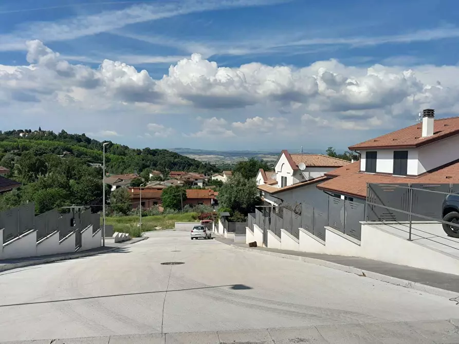 Immagine 10 di Villa in vendita  in Via Cifaldi snc a Benevento