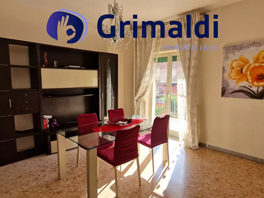 Immagine 9 di Trilocale in vendita  in Via Diomede Carafa 34 a Napoli