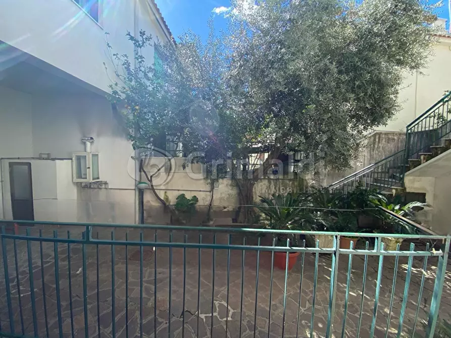 Immagine 21 di Casa bifamiliare in vendita  a Giugliano In Campania