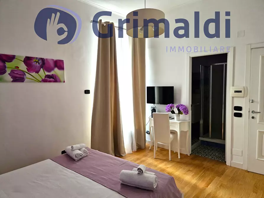 Immagine 12 di Quadrilocale in vendita  in Via San Biagio dei Librai 121 a Napoli