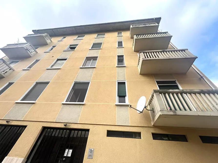 Immagine 30 di Trilocale in vendita  in Via Benadir 56 a Vercelli