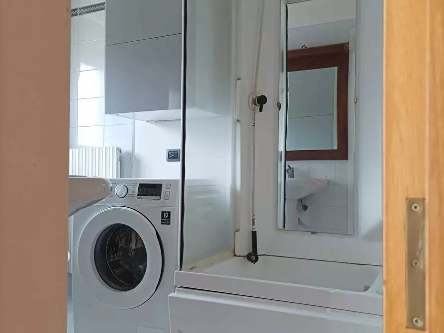 Immagine 43 di Bilocale in affitto  in Via Braccio Martello 6 a Lecce