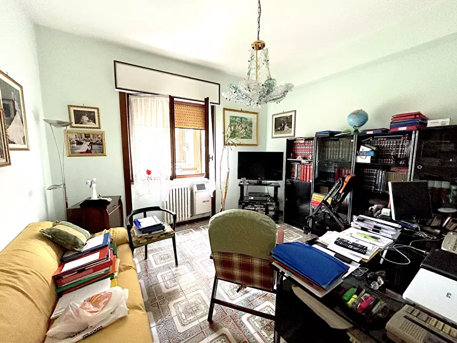 Immagine 3 di Pentalocale in vendita  in Via Tagliamento 85 a Avellino