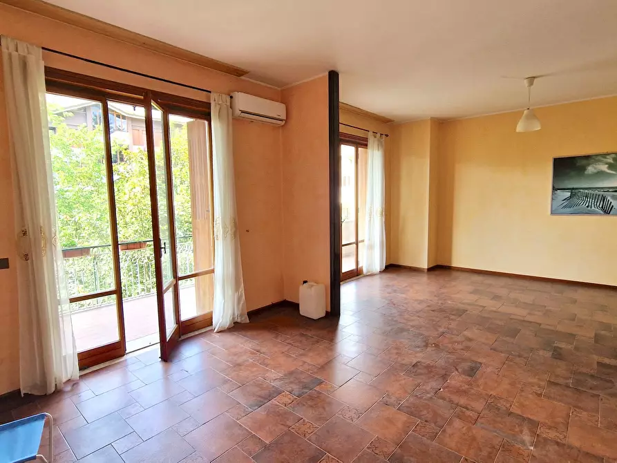 Immagine 3 di Pentalocale in vendita  in Via michele Pironti 1/B a Avellino