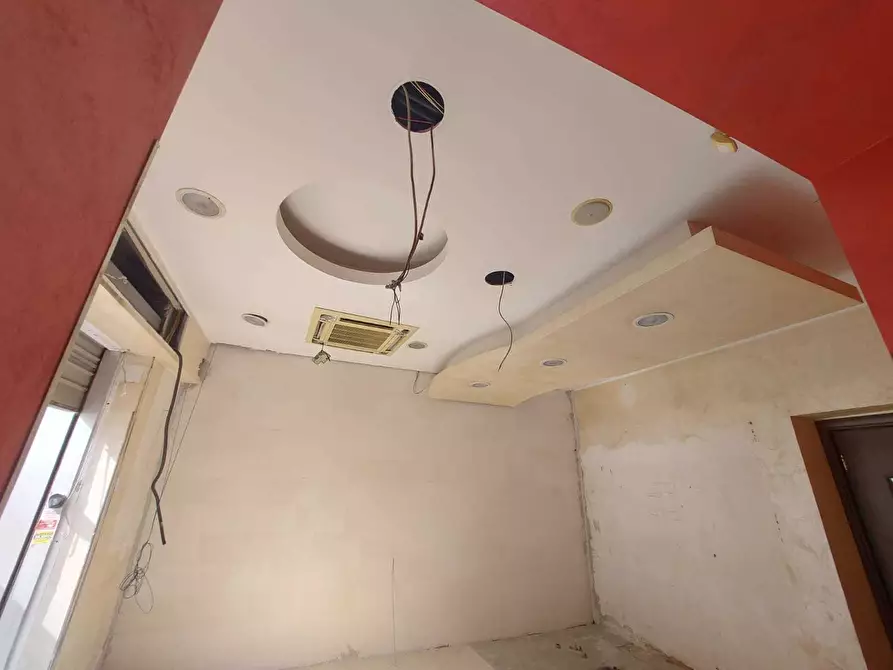 Immagine 7 di Locale commerciale in vendita  in Via Pietro Bembo 2 a Roma