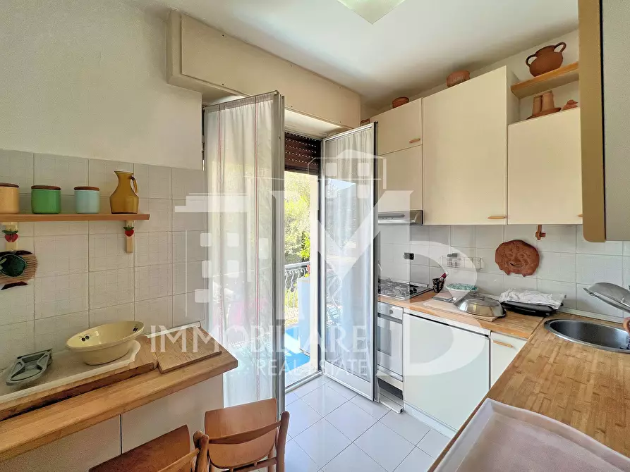 Immagine 12 di Pentalocale in vendita  in Via Privata Gilberto Govi 6 a Recco