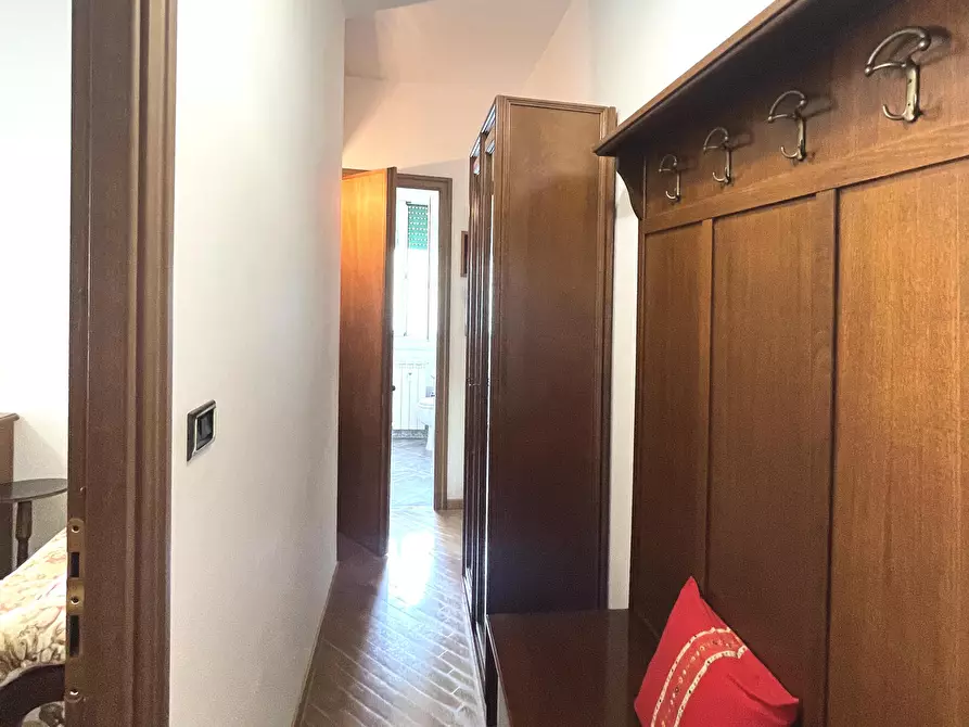 Immagine 31 di Trilocale in vendita  in Via Valleverde 9 a Recco