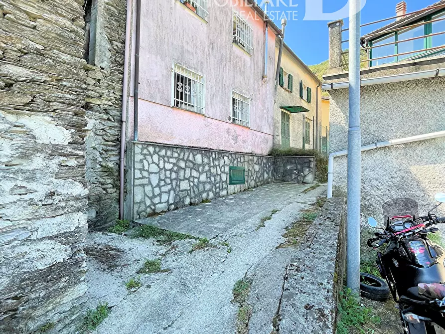 Immagine 48 di Casa semindipendente in vendita  in Frazione Pannesi 107 a Lumarzo