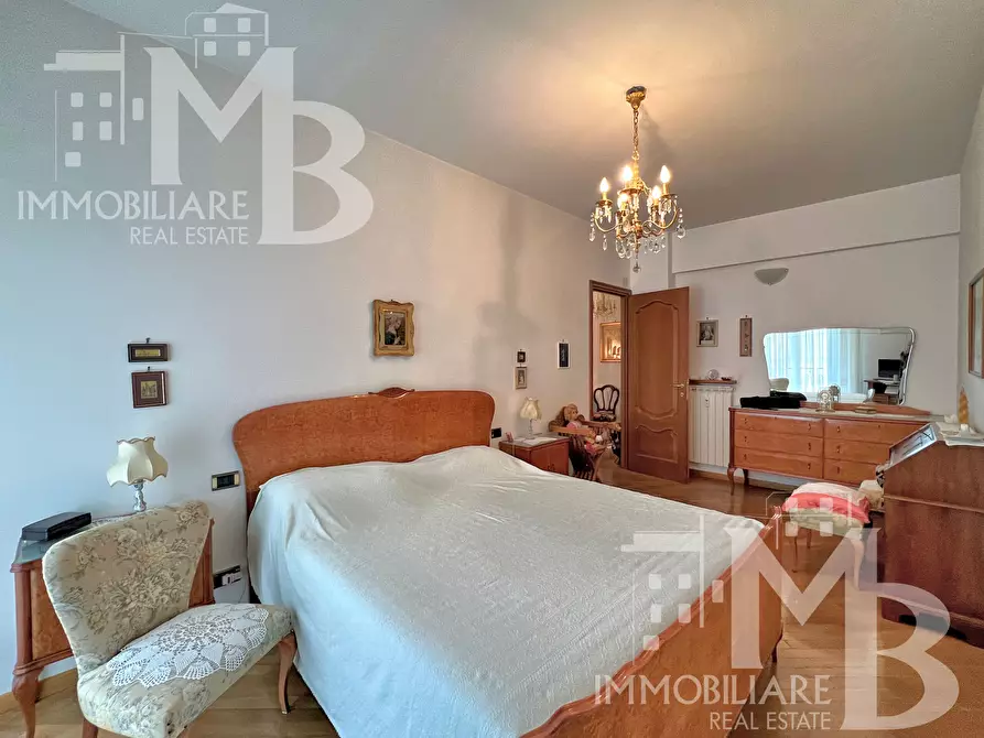 Immagine 37 di Trilocale in vendita  in Via Valleverde 9 a Recco