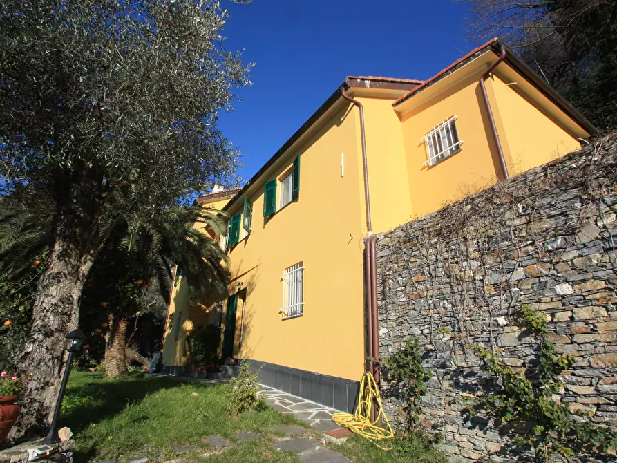 Immagine 3 di Casa indipendente in vendita  a Recco