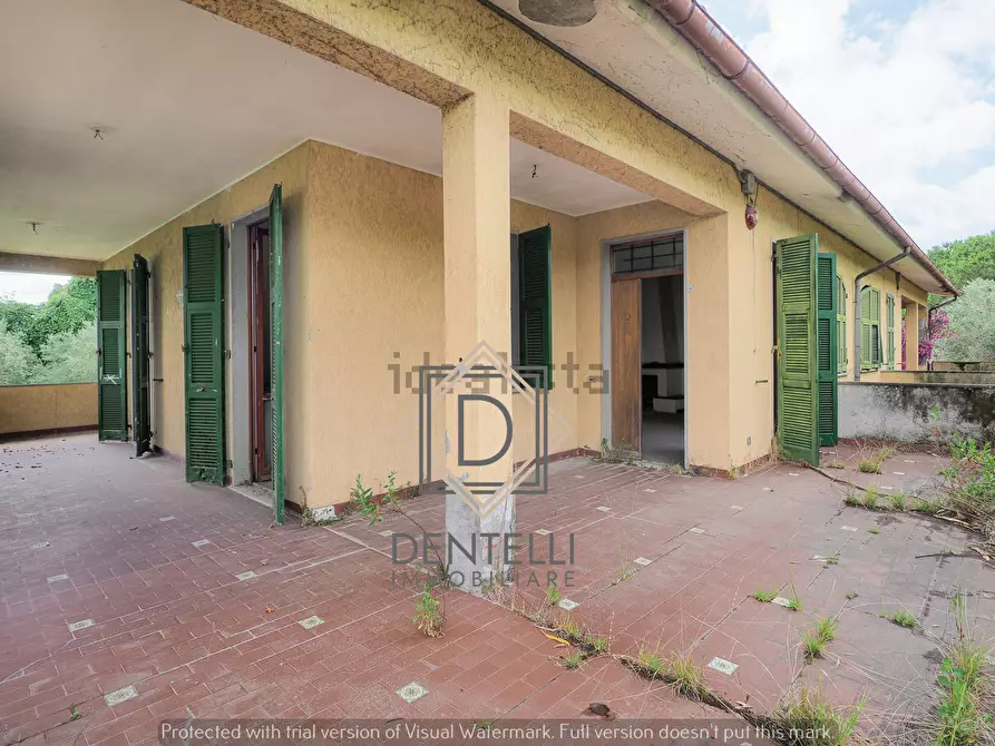 Immagine 23 di Quadrilocale in vendita  a Ameglia