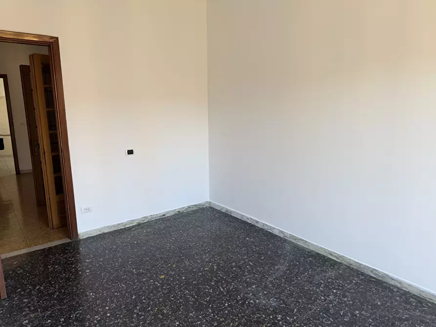 Immagine 7 di Quadrilocale in vendita  a Sarzana