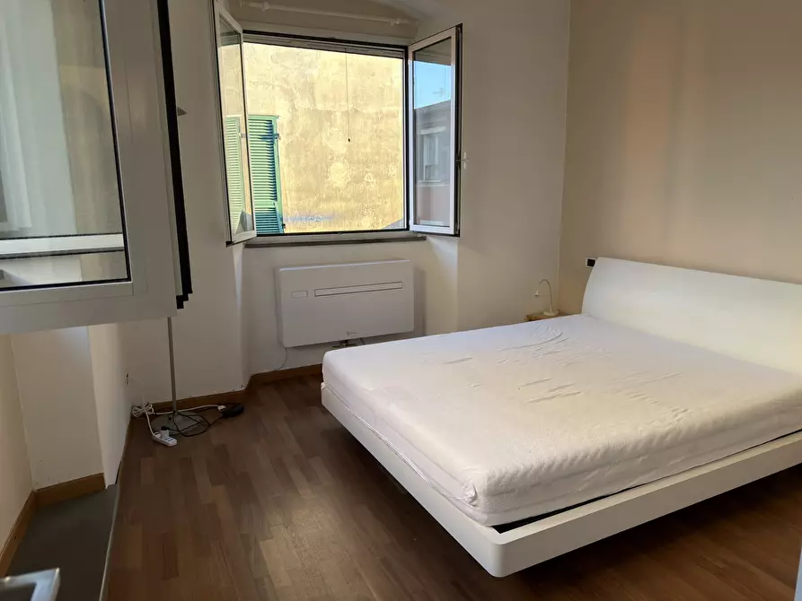 Immagine 13 di Quadrilocale in affitto  a Sarzana