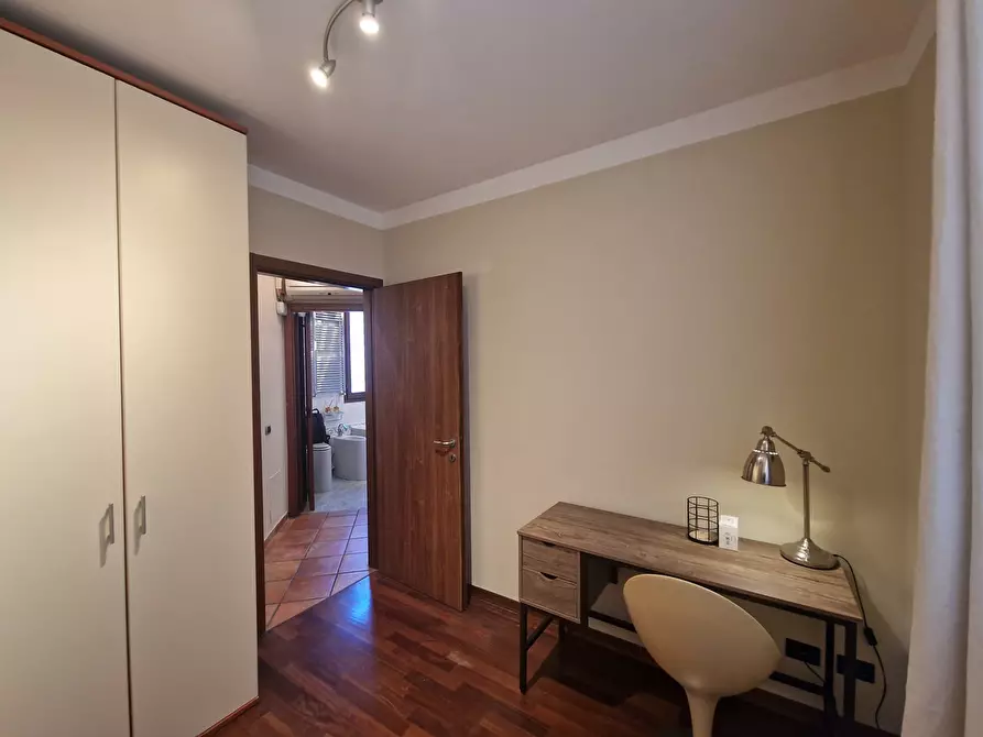 Immagine 22 di Trilocale in affitto  in SS432 75 a Ameglia