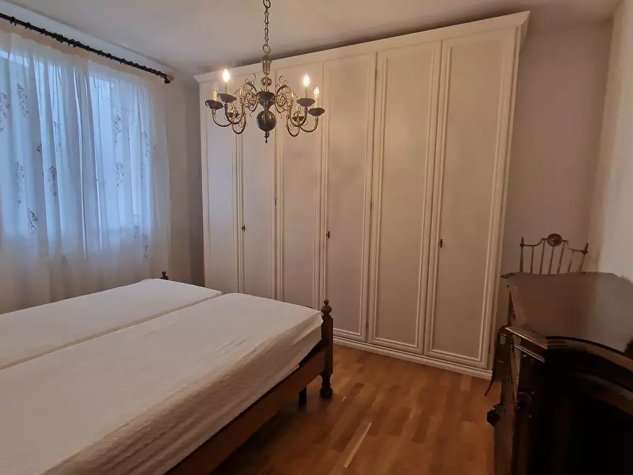 Immagine 7 di Quadrilocale in affitto  a Sarzana