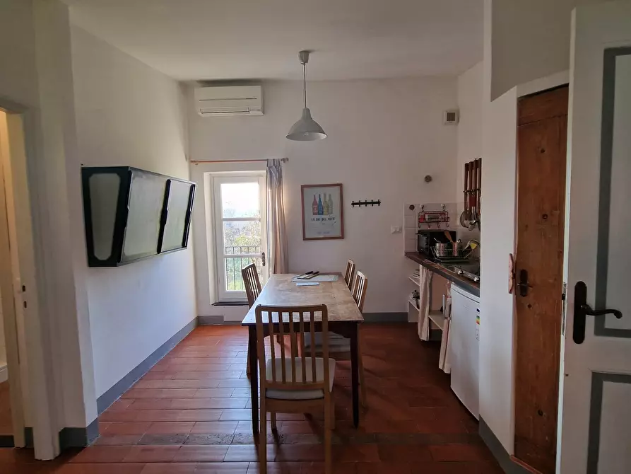 Immagine 19 di Bilocale in affitto  a Sarzana