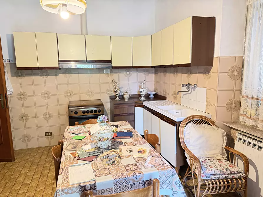 Immagine 10 di Casa indipendente in vendita  a Sarzana