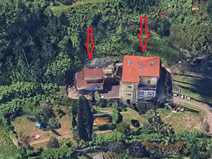 Immagine 4 di Casa trifamiliare in vendita  a Lerici