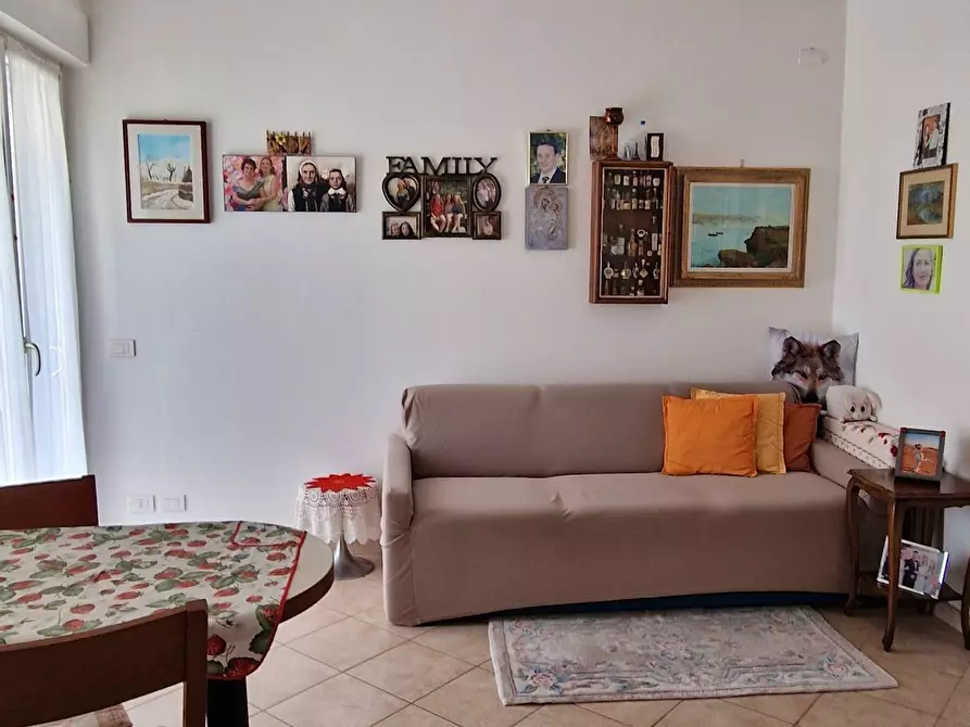 Immagine 6 di Bilocale in vendita  a La Spezia