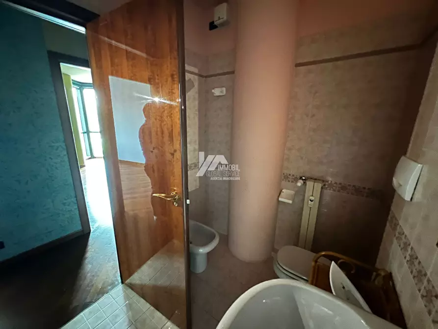 Immagine 19 di Trilocale in vendita  in Via Creta 21 a Brescia