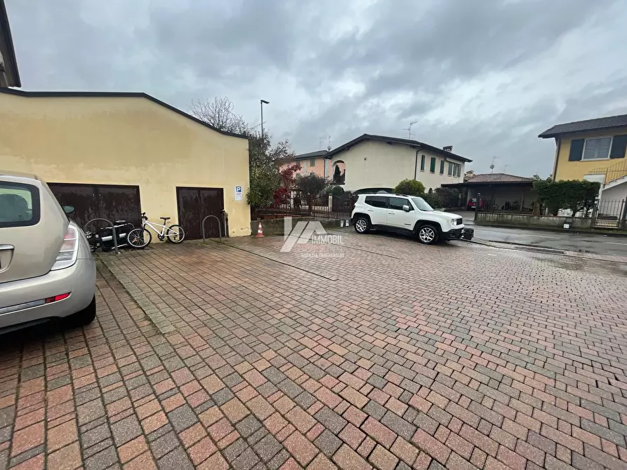 Immagine 10 di Monolocale in vendita  a Castel Mella