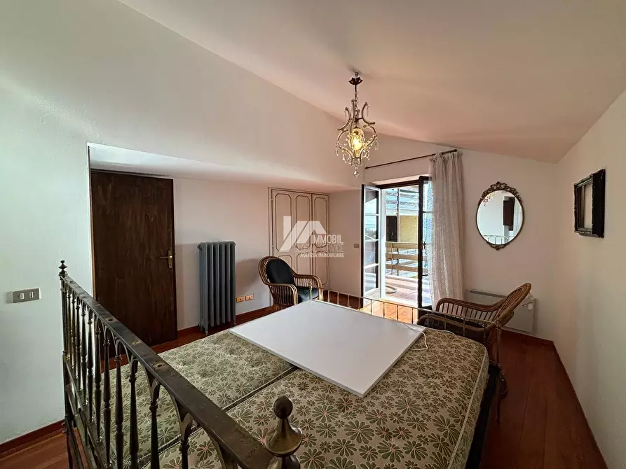 Immagine 14 di Trilocale in vendita  in via bezzuglio 3 a Toscolano-Maderno