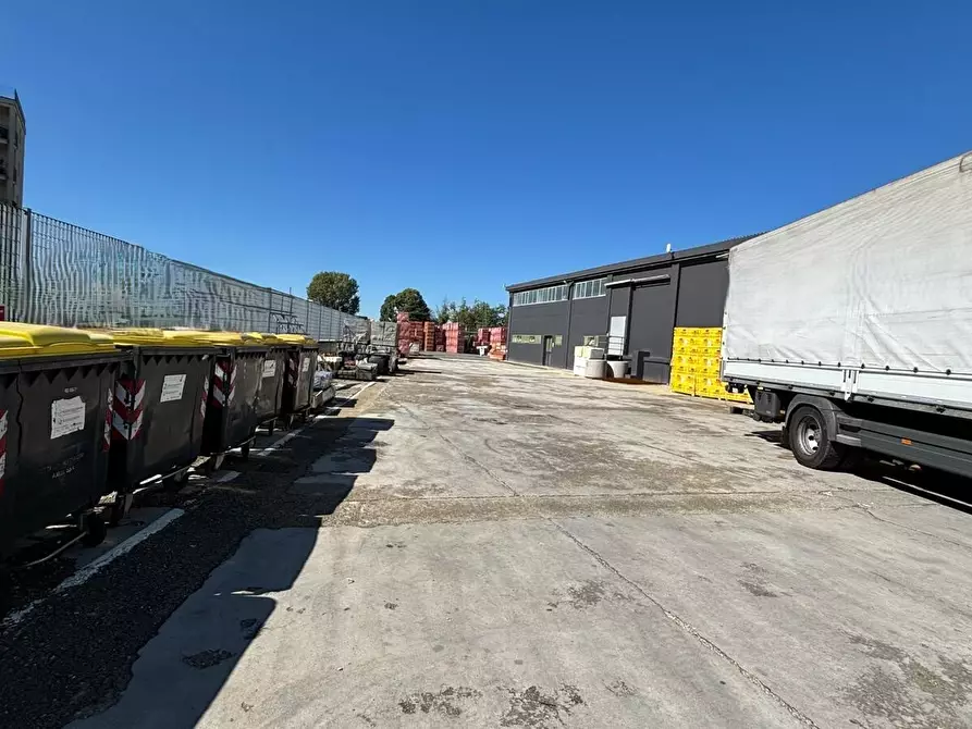 Immagine 27 di Attività artigianale in vendita  in Via Giovanni Scazzola 74 a Alessandria