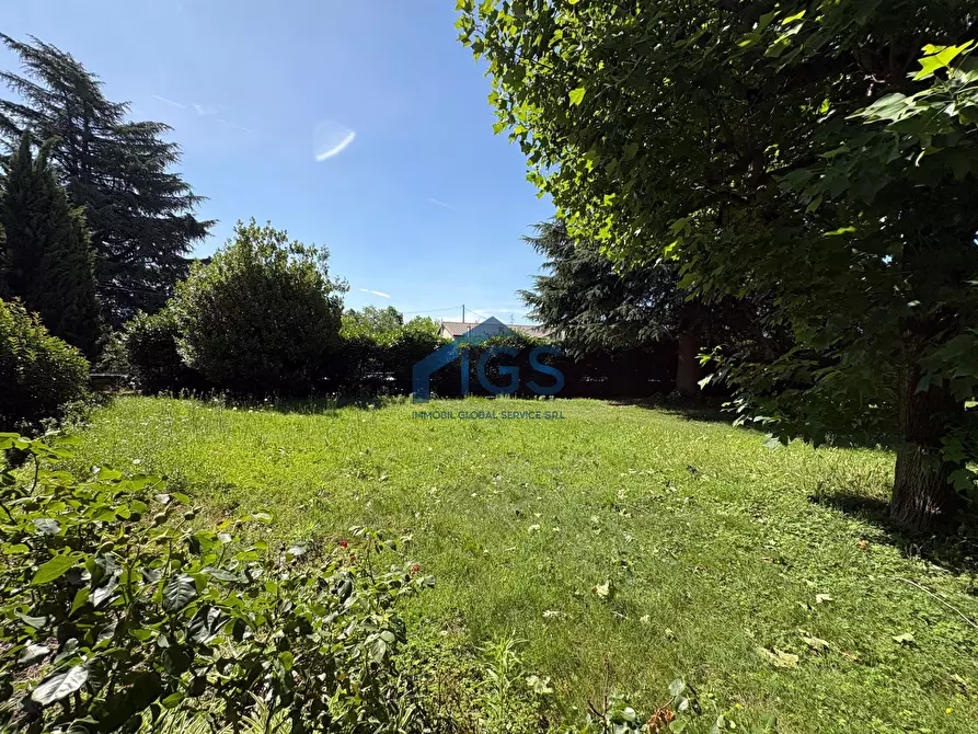 Immagine 12 di Villa in vendita  in Via Santa Giulia 3 a Travagliato