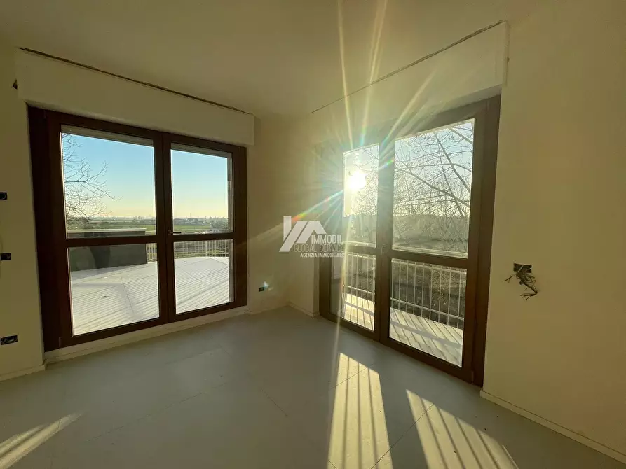 Immagine 4 di Trilocale in vendita  a Rovato