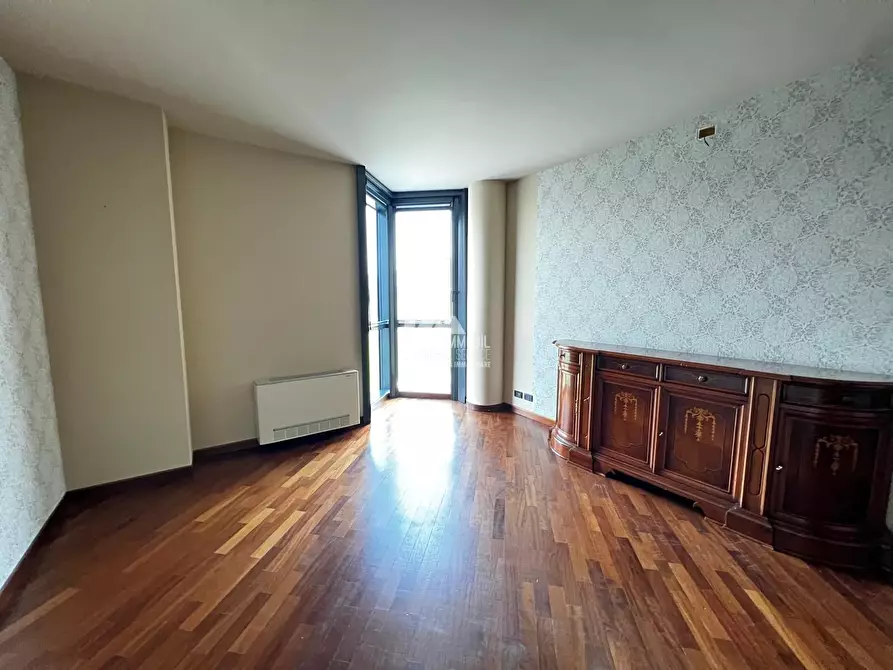 Immagine 9 di Trilocale in vendita  in Via Creta 21 a Brescia