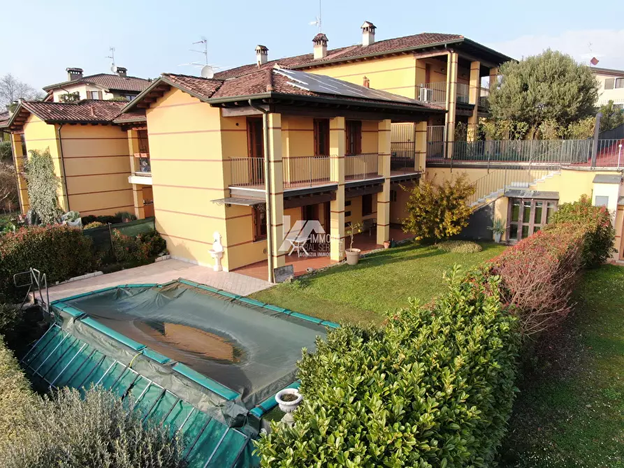 Immagine 32 di Villa in vendita  in Via dei Ronchi 14 a Capriano Del Colle