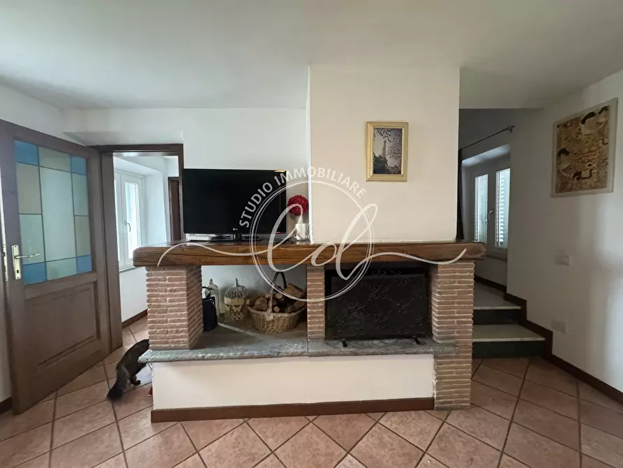 Immagine 33 di Terratetto in vendita  a Seravezza