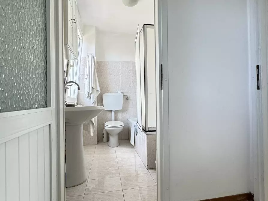 Immagine 33 di Porzione di casa in vendita  a Pietrasanta