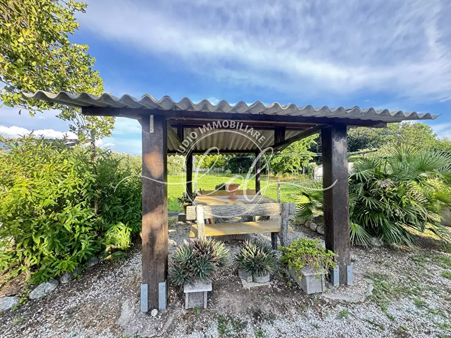 Immagine 71 di Porzione di casa in vendita  a Pietrasanta