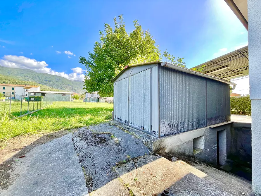 Immagine 51 di Villa in vendita  a Pietrasanta