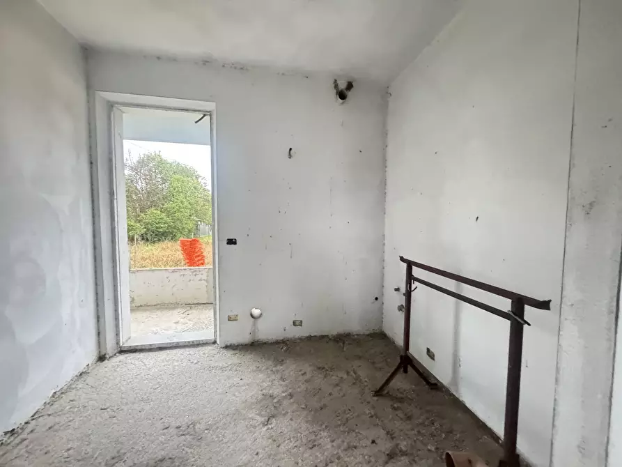 Immagine 11 di Porzione di casa in vendita  a Camaiore