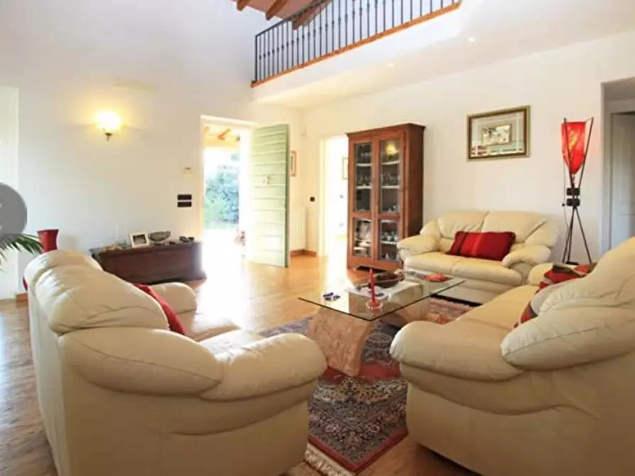 Immagine 30 di Casa indipendente in affitto  a Pietrasanta